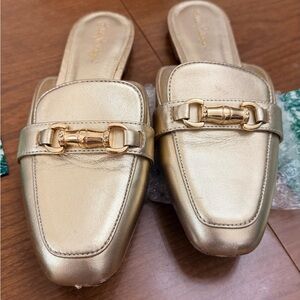 GUC AndI Mules Gold Slip-On Loafers. Size 9.5